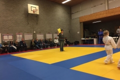 2017-12-08 23.23.32